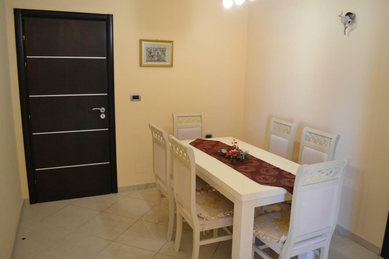 Penthouse Terrace 4 Bedrooms Apartment Vlorë Eksteriør bilde